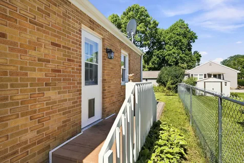 1043 State Street Ottawa IL 61350