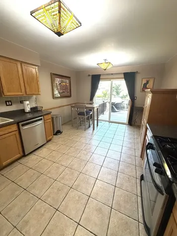 222 Thomas Drive Wood Dale IL 60191