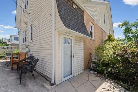 6556 West Ebinger Drive Niles IL 60714
