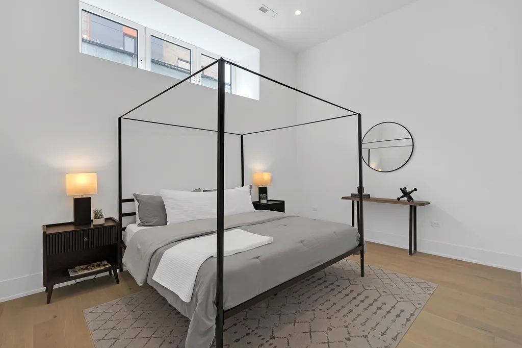 505 West Elm Street Chicago IL 60610