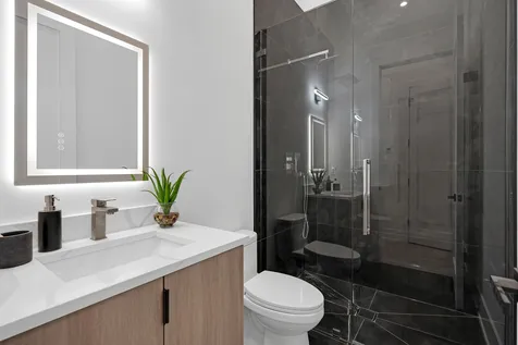 505 West Elm Street Chicago IL 60610
