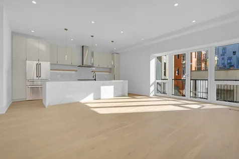 505 West Elm Street Chicago IL 60610