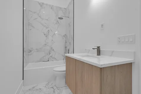 505 West Elm Street Chicago IL 60610