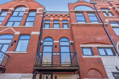 505 West Elm Street Chicago IL 60610