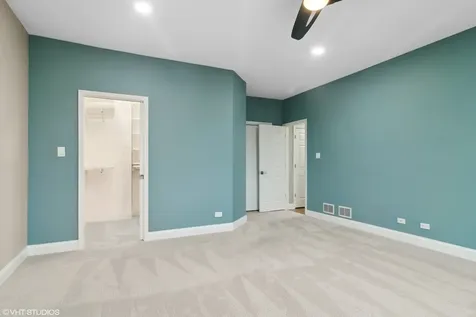 1 Renaissance Place Palatine IL 60067