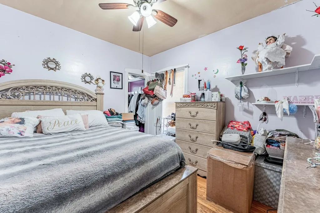 5933 South Sacramento Avenue Chicago IL 60629