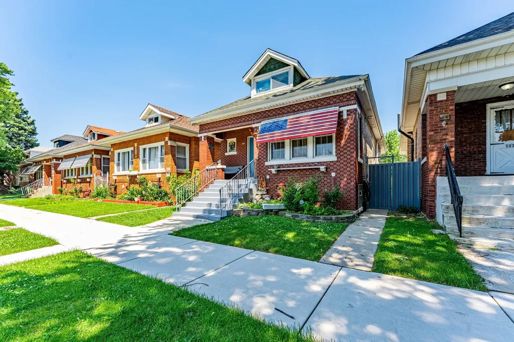 5933 South Sacramento Avenue Chicago IL 60629