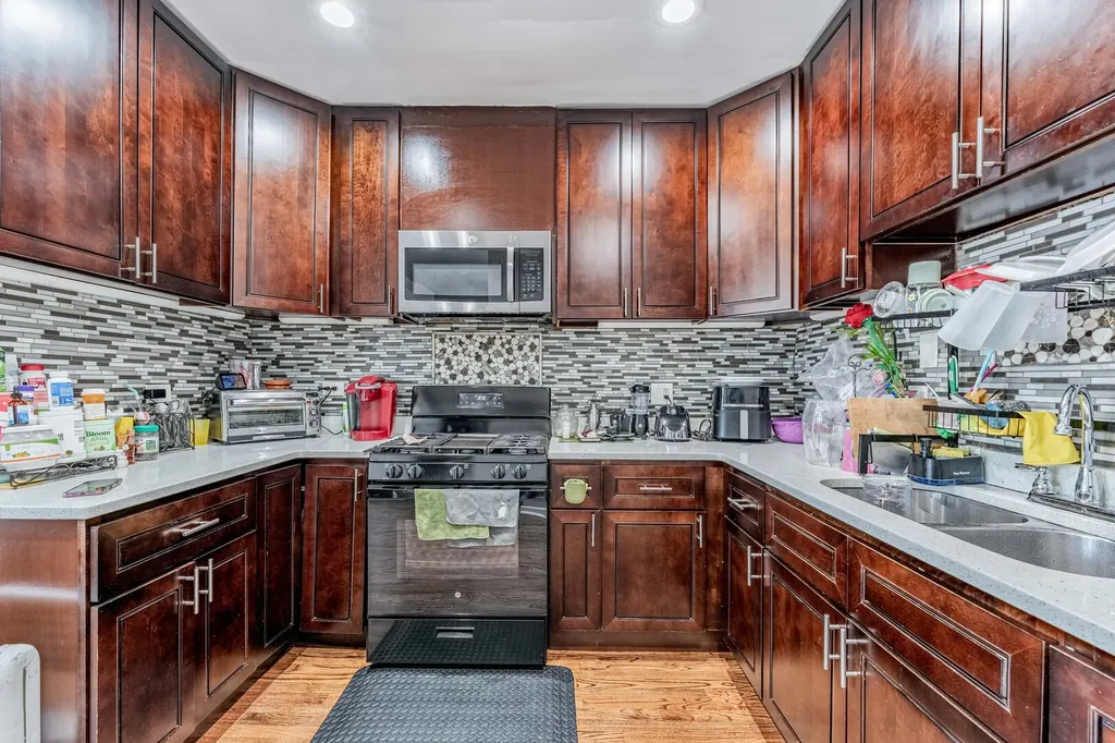 5933 South Sacramento Avenue Chicago IL 60629