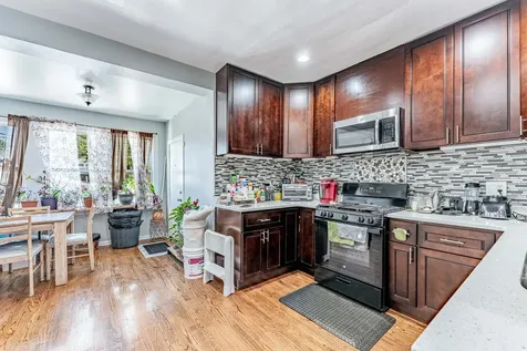 5933 South Sacramento Avenue Chicago IL 60629