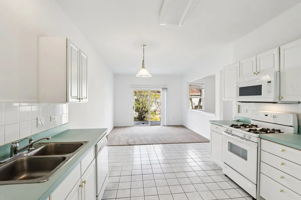 13322 South Bayberry Lane Plainfield IL 60544