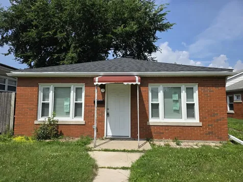 14916 Langley Avenue Dolton IL 60419