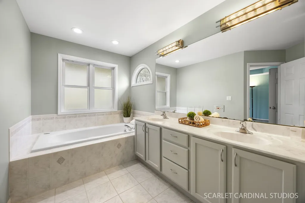 2494 Adamsway Drive Aurora IL 60502