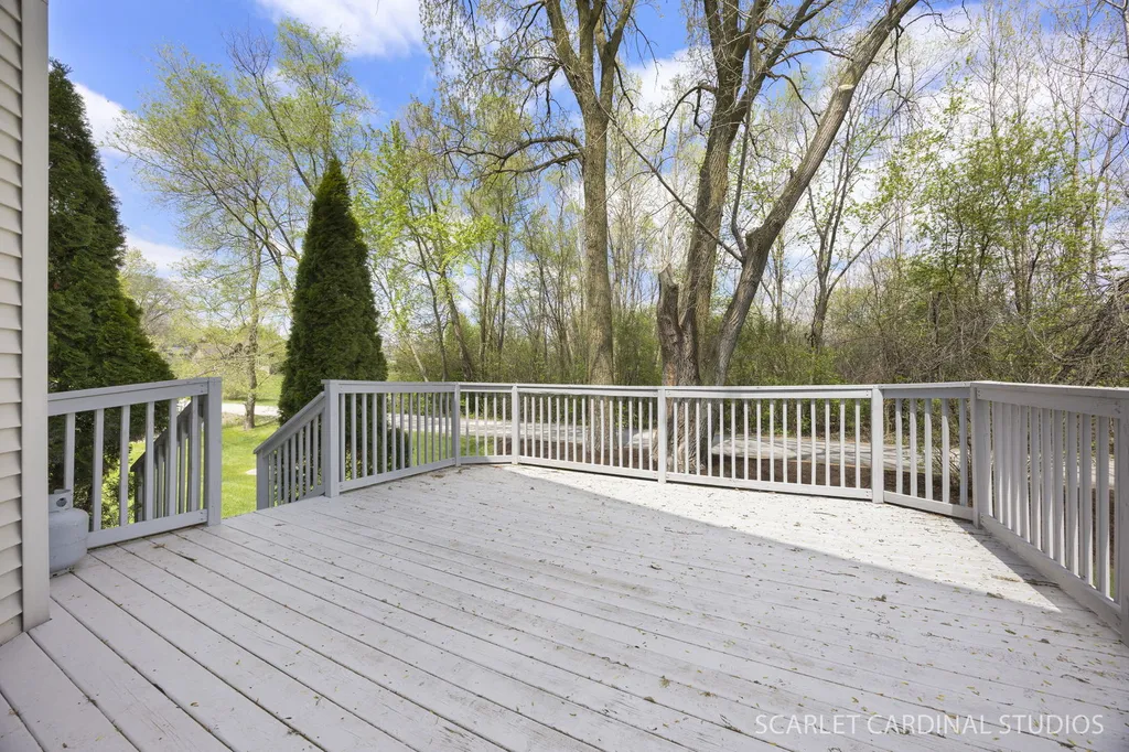 2494 Adamsway Drive Aurora IL 60502