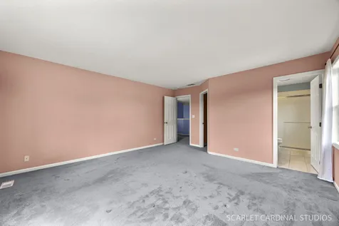 2494 Adamsway Drive Aurora IL 60502