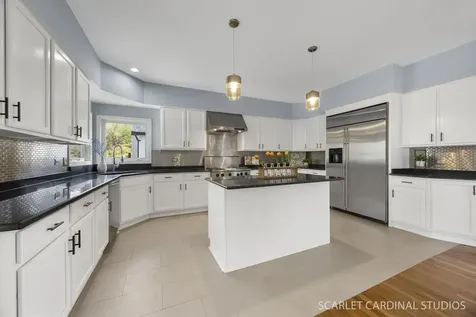 2494 Adamsway Drive Aurora IL 60502