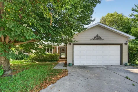 102 North Roma Court Toluca IL 61369