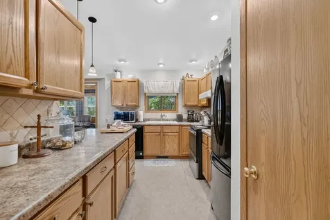 102 North Roma Court Toluca IL 61369