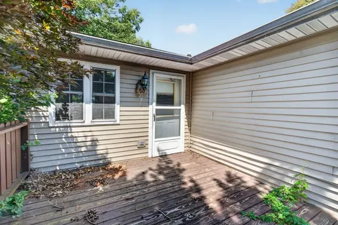 102 North Roma Court Toluca IL 61369
