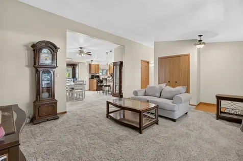 102 North Roma Court Toluca IL 61369