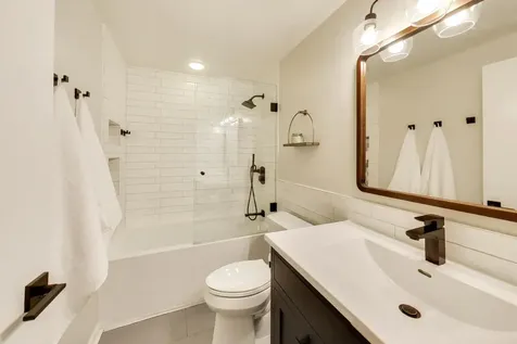1000 West 15th Street Chicago IL 60608