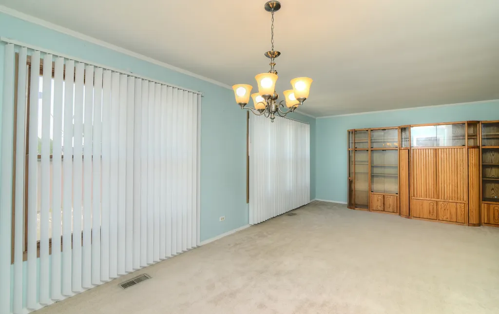 190 Appleby Drive Glendale Heights IL 60139