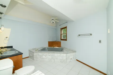 190 Appleby Drive Glendale Heights IL 60139