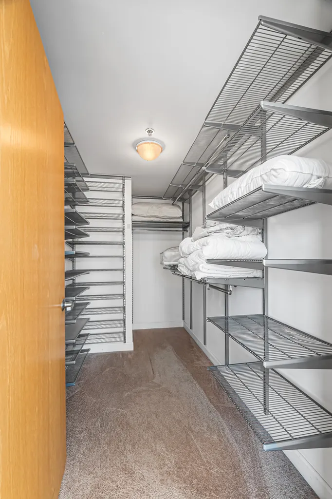 5 East 14th Place Chicago IL 60605