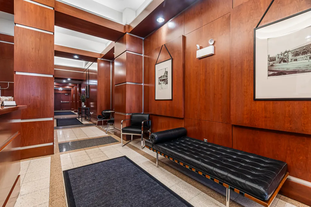 5 East 14th Place Chicago IL 60605