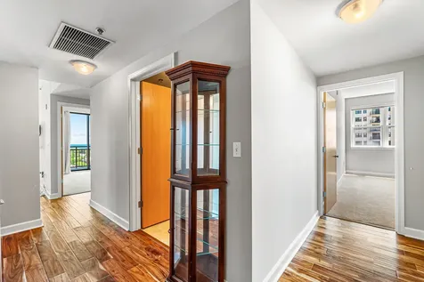 5 East 14th Place Chicago IL 60605