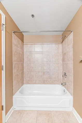 5 East 14th Place Chicago IL 60605