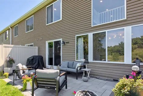 405 Locksley Drive Streamwood IL 60107