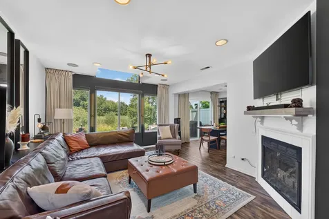 405 Locksley Drive Streamwood IL 60107