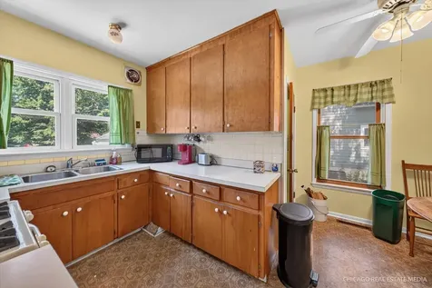 921 Wheeler Street Woodstock IL 60098