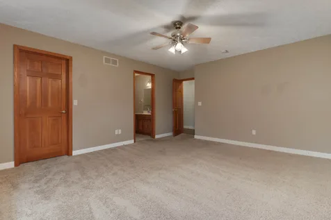 404 Sunset Drive Colfax IL 61728