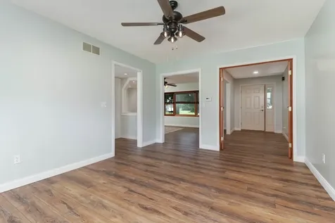 404 Sunset Drive Colfax IL 61728