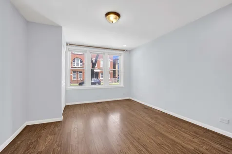 465 West 27th Street Chicago IL 60616
