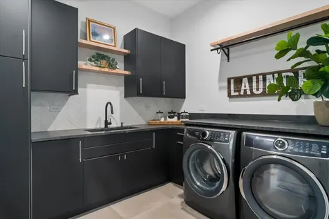 14 Carnoustie Lane Inverness IL 60067