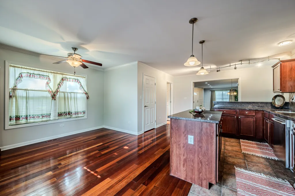 1138 West 95th Place W Chicago IL 60643