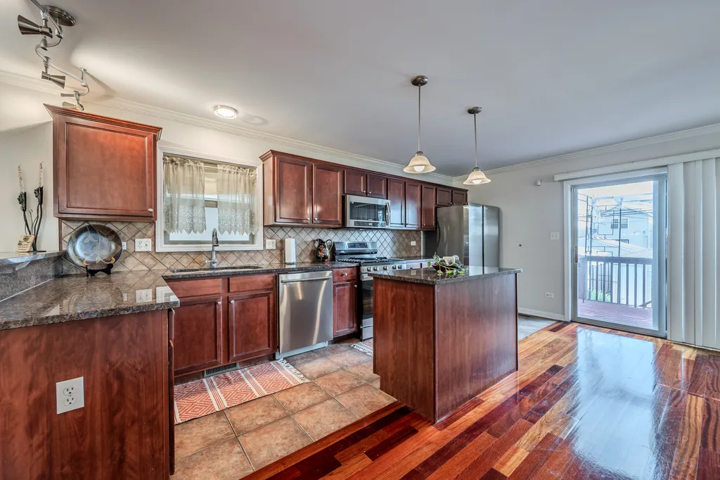 1138 West 95th Place W Chicago IL 60643