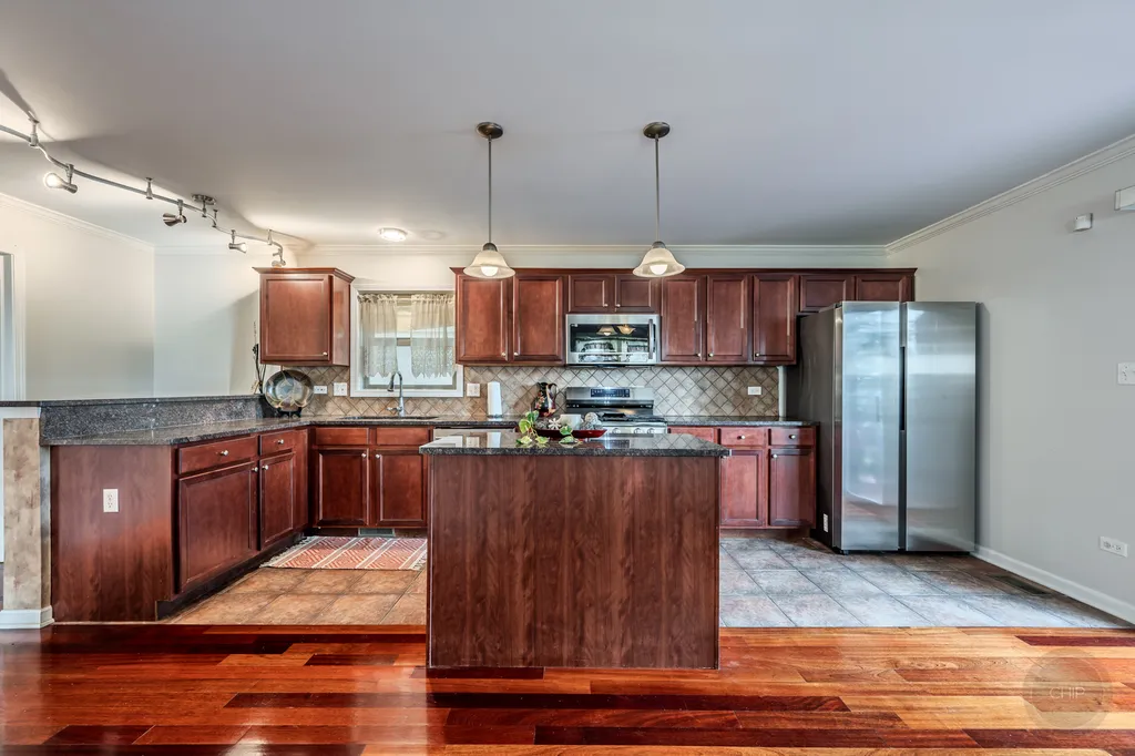 1138 West 95th Place W Chicago IL 60643