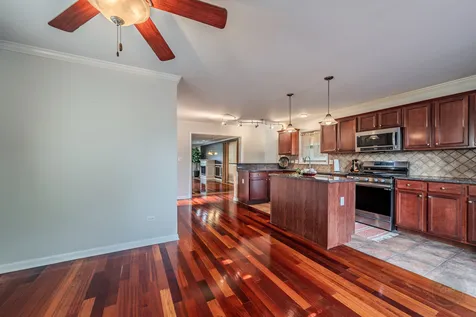 1138 West 95th Place W Chicago IL 60643