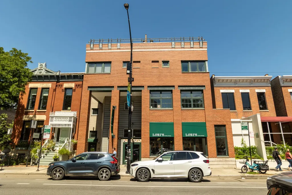 824 West Armitage Avenue Chicago IL 60614