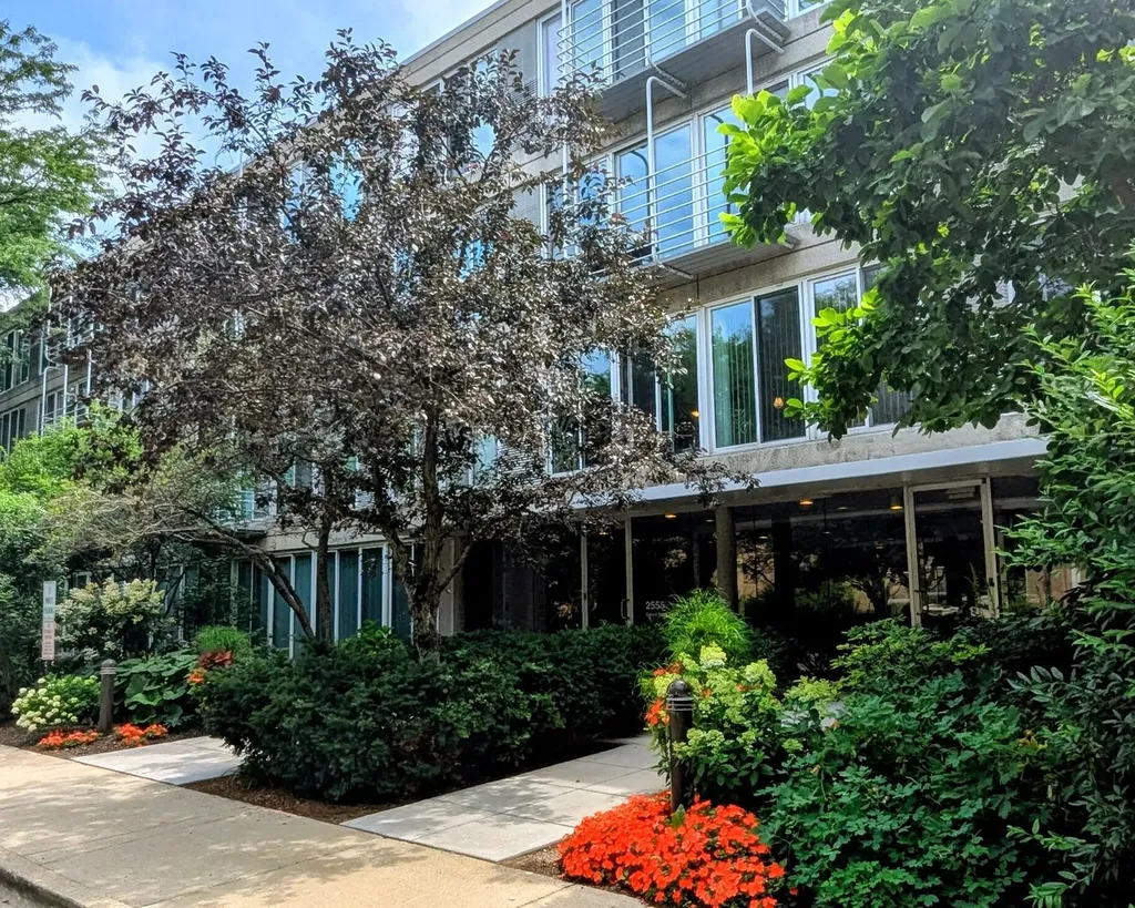 2555 Gross Point Road Evanston IL 60201