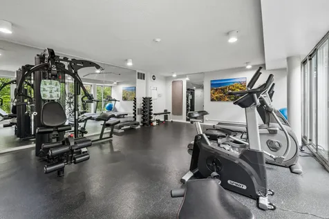 2555 Gross Point Road Evanston IL 60201