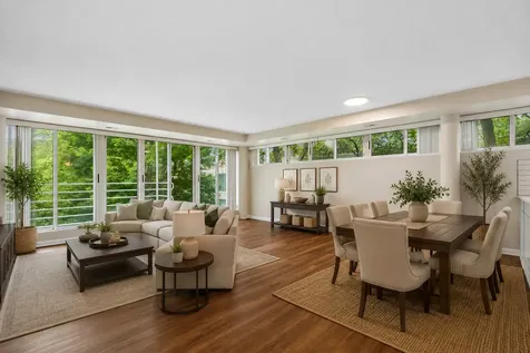 2555 Gross Point Road Evanston IL 60201