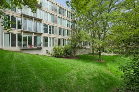 2555 Gross Point Road Evanston IL 60201