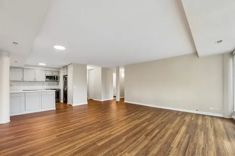 2555 Gross Point Road Evanston IL 60201