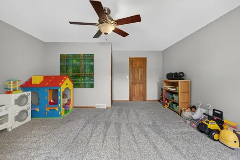 12784 Bridgeport Lane Roscoe IL 61073