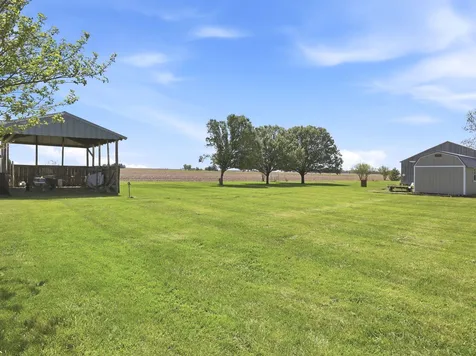 10078 State Route 9 Hoopeston IL 60942