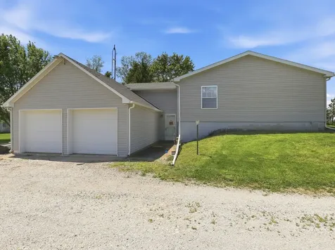 10078 State Route 9 Hoopeston IL 60942